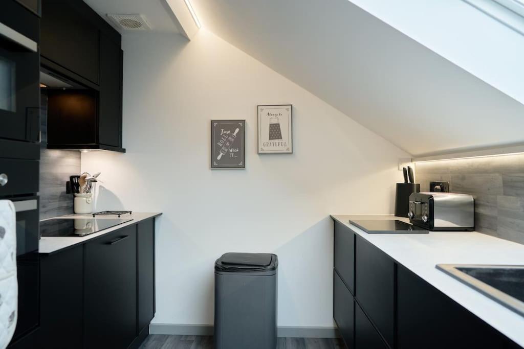 York City Central Apartment And Coffee Shop エクステリア 写真