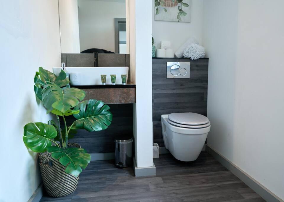 York City Central Apartment And Coffee Shop エクステリア 写真
