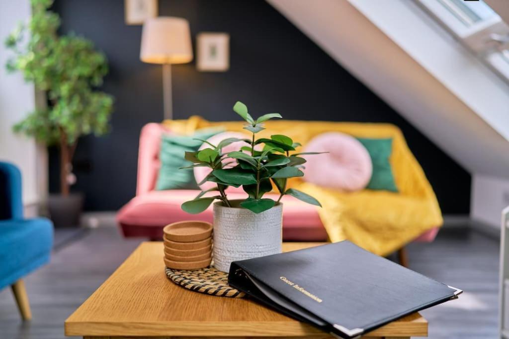 York City Central Apartment And Coffee Shop エクステリア 写真